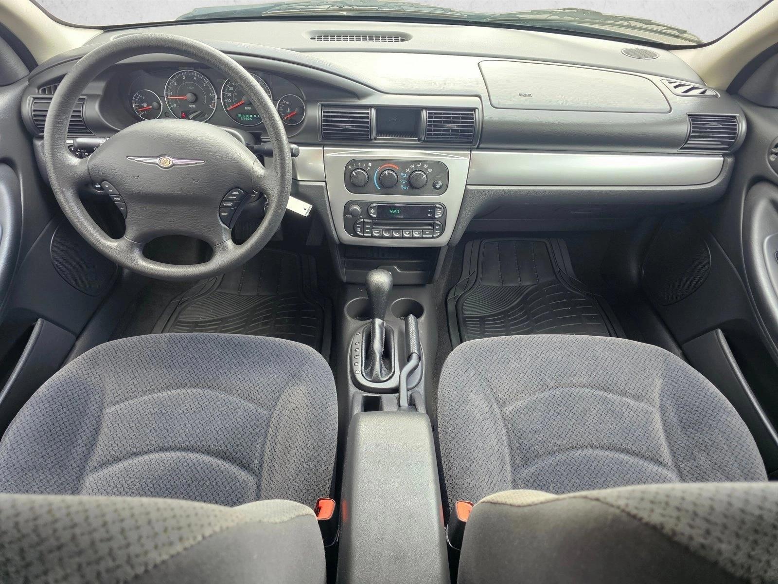 Thumbnail: 2005 Chrysler Sebring - 3