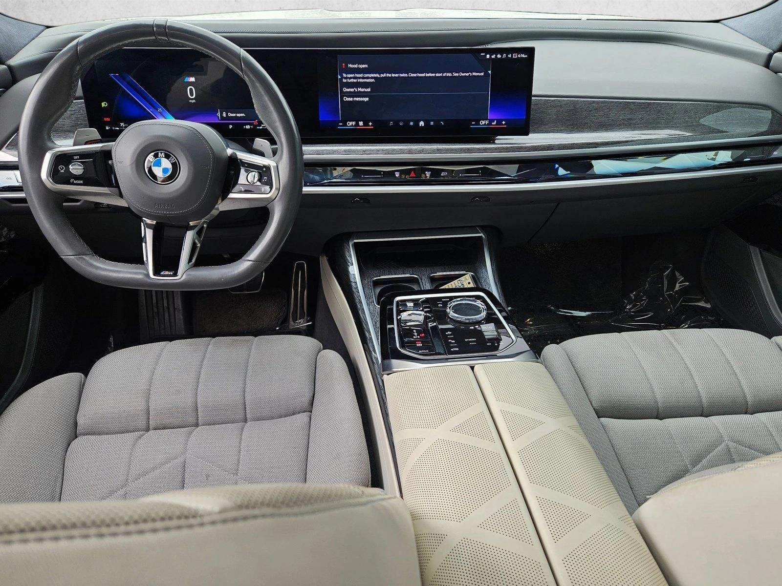 Thumbnail: 2023 BMW 7 Series - 3