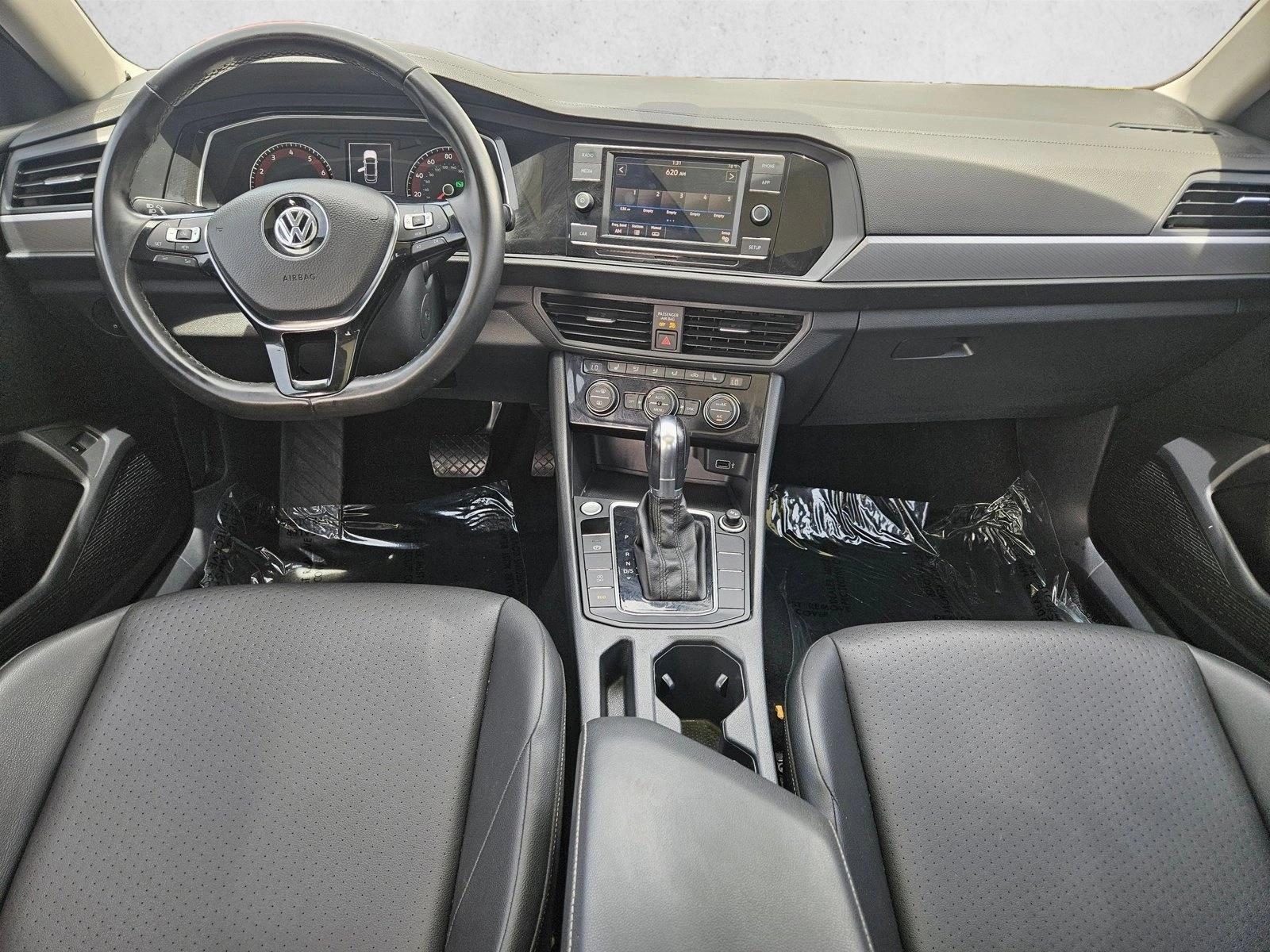Thumbnail: 2019 Volkswagen Jetta - 3