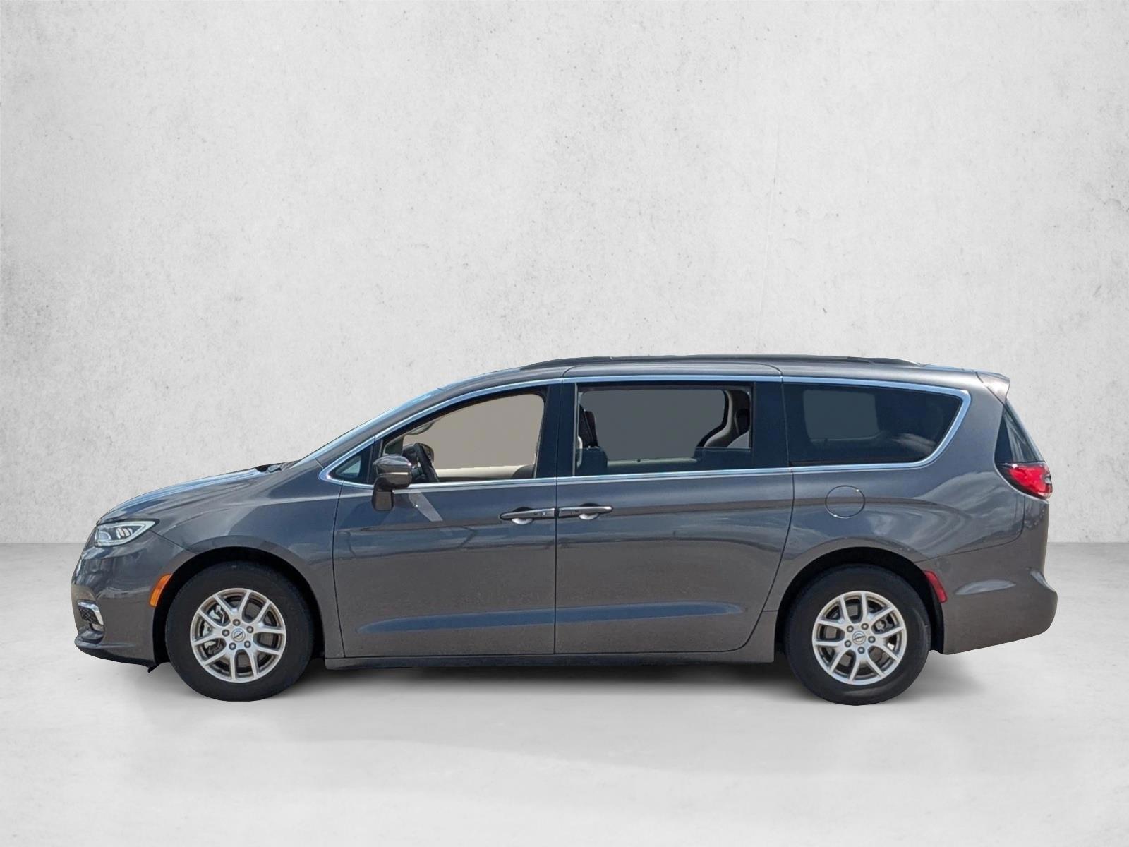 Thumbnail: 2022 Chrysler Pacifica - 2
