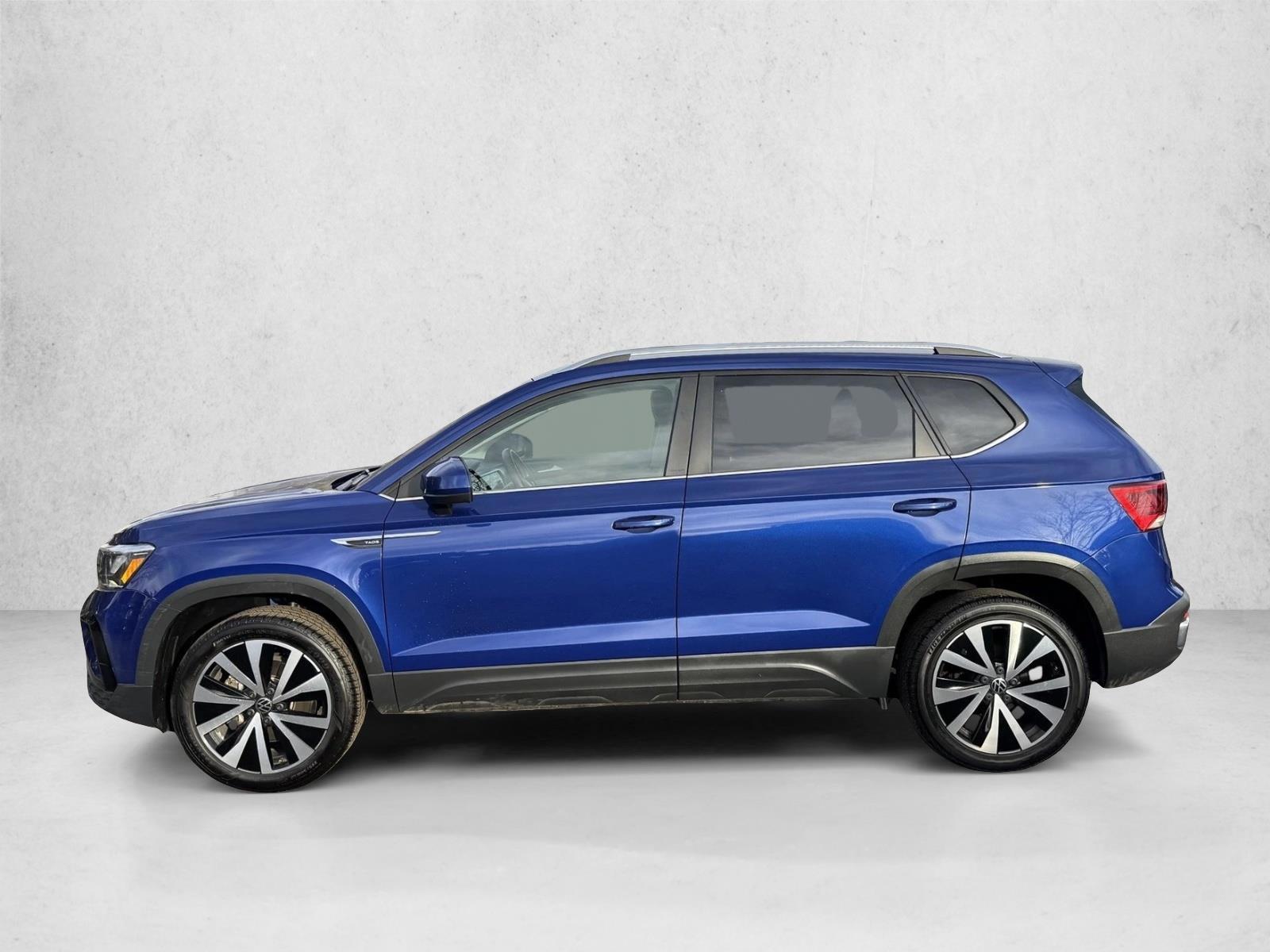 Thumbnail: 2022 Volkswagen Taos - 2