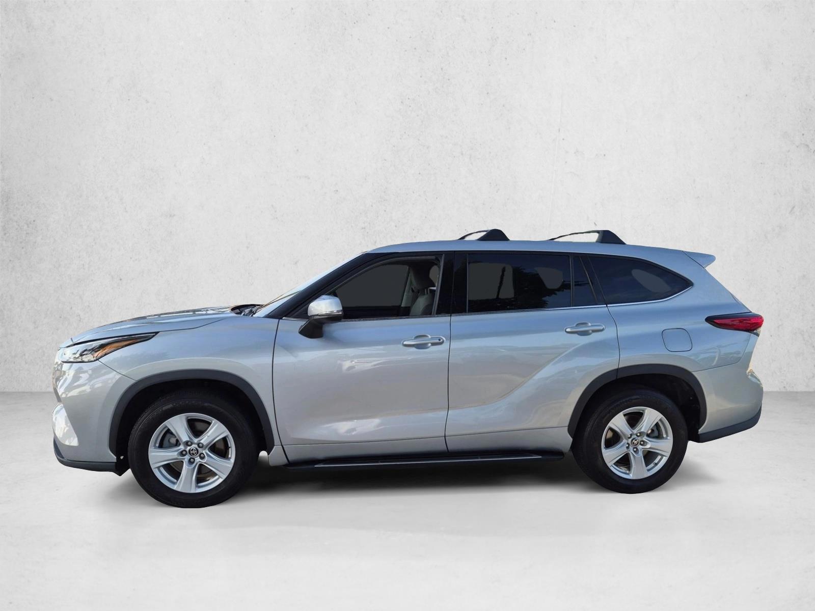 Thumbnail: 2021 Toyota Highlander - 2