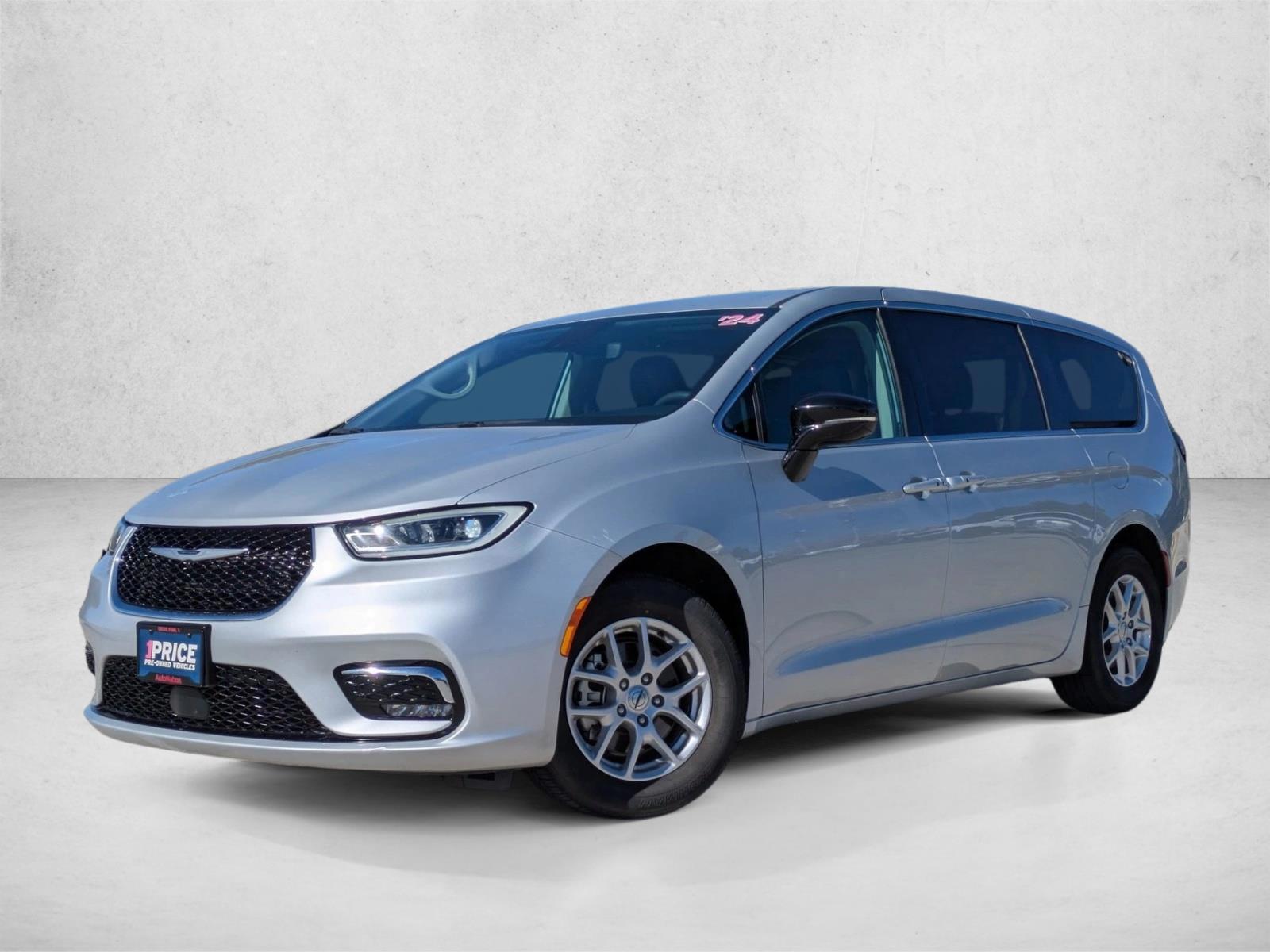Thumbnail: 2024 Chrysler Pacifica - 1