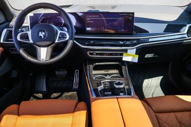 2027 BMW X7