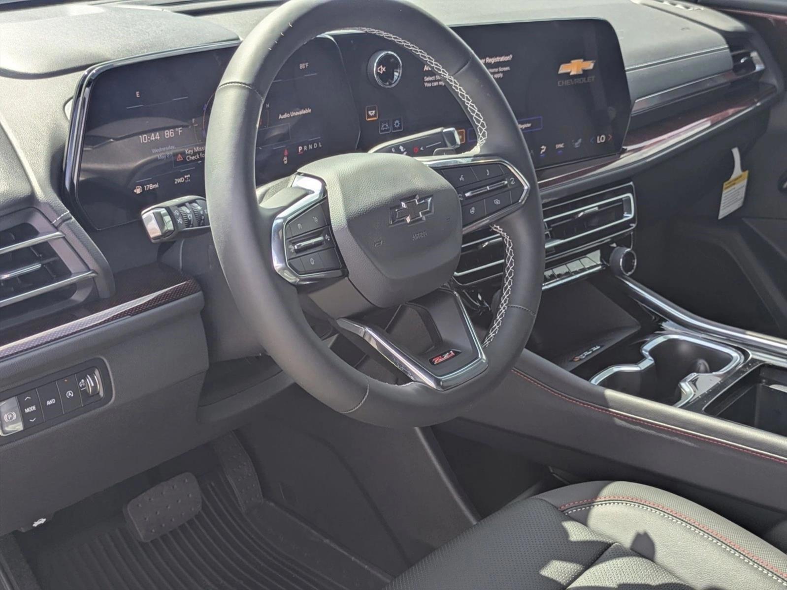 Thumbnail: 2026 Chevrolet Traverse - 3