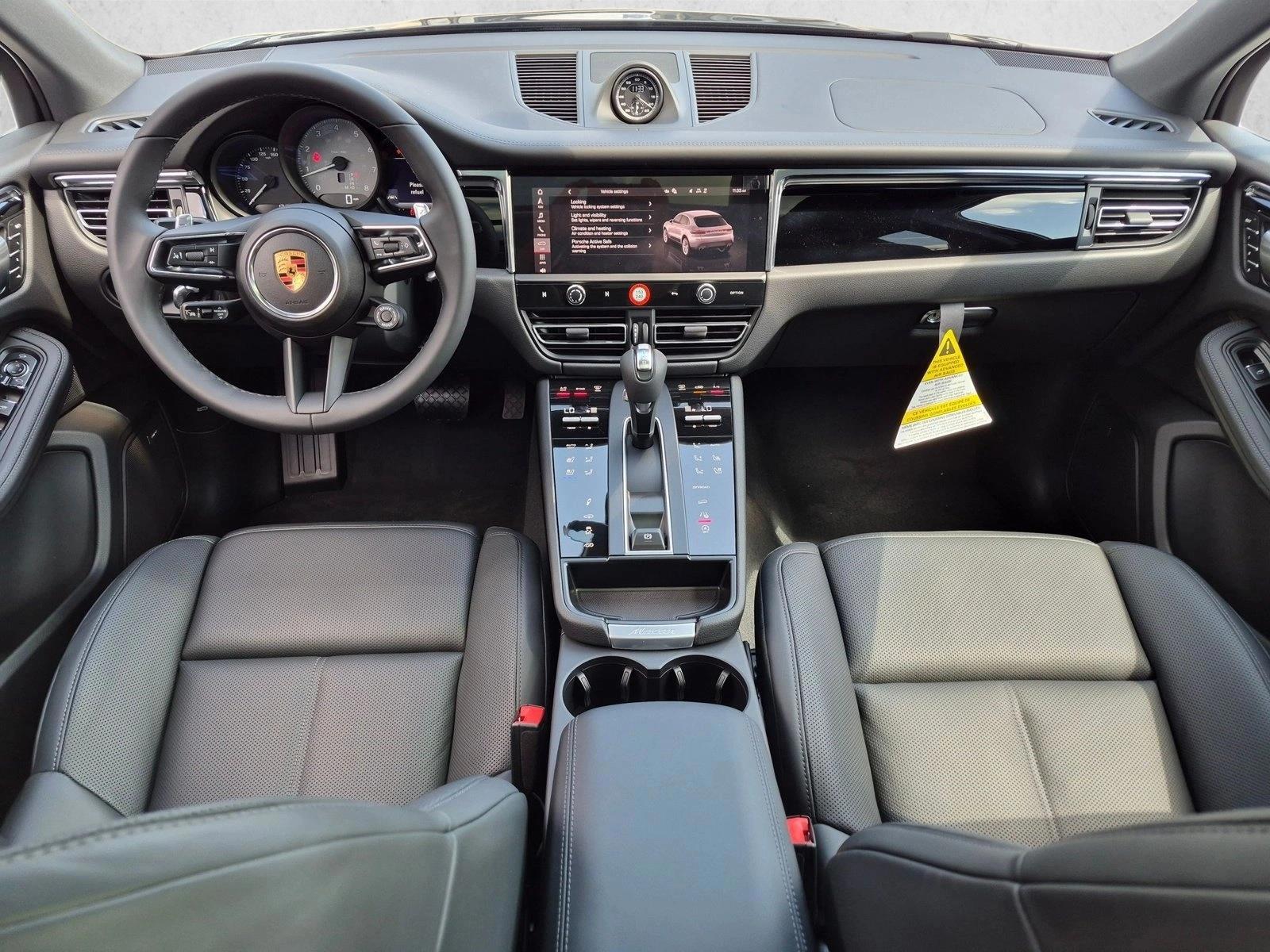 Thumbnail: 2026 Porsche Macan - 5