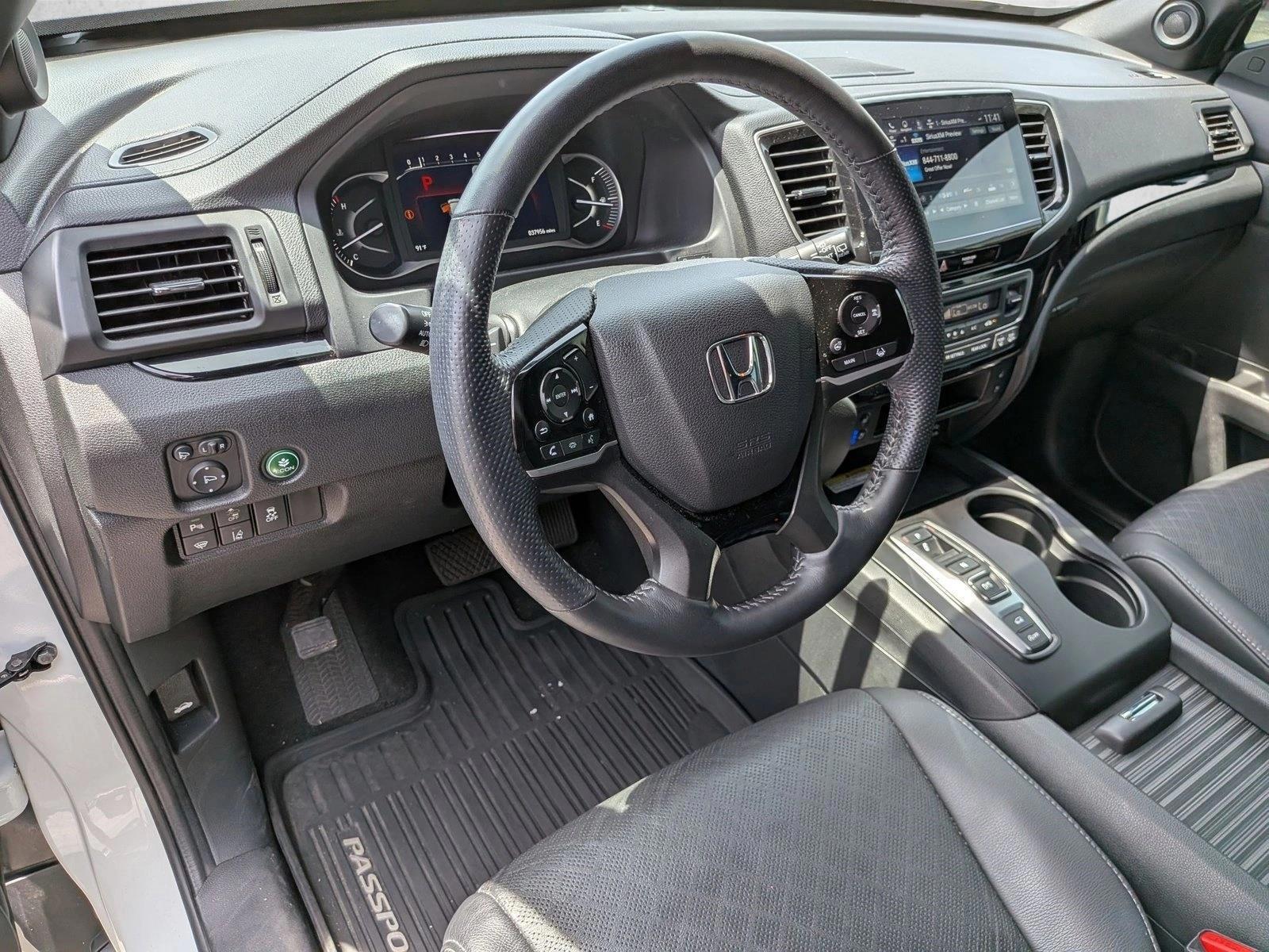 Thumbnail: 2023 Honda Passport - 3