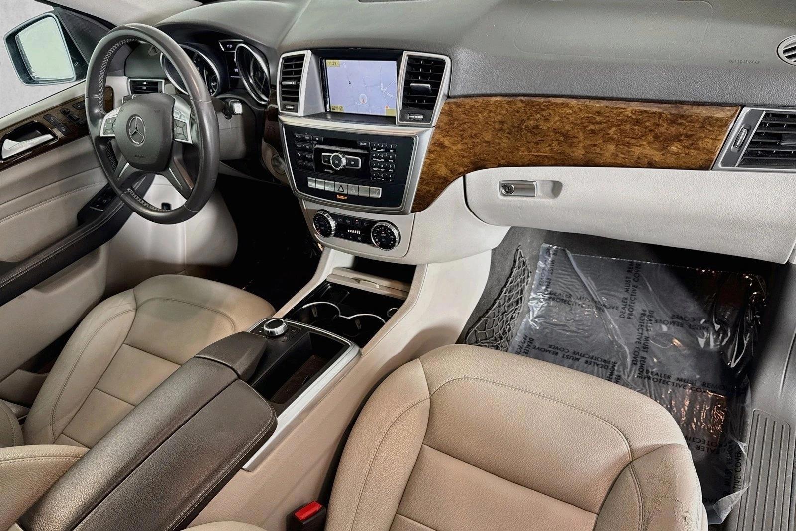 Thumbnail: 2012 Mercedes-Benz M-Class - 4