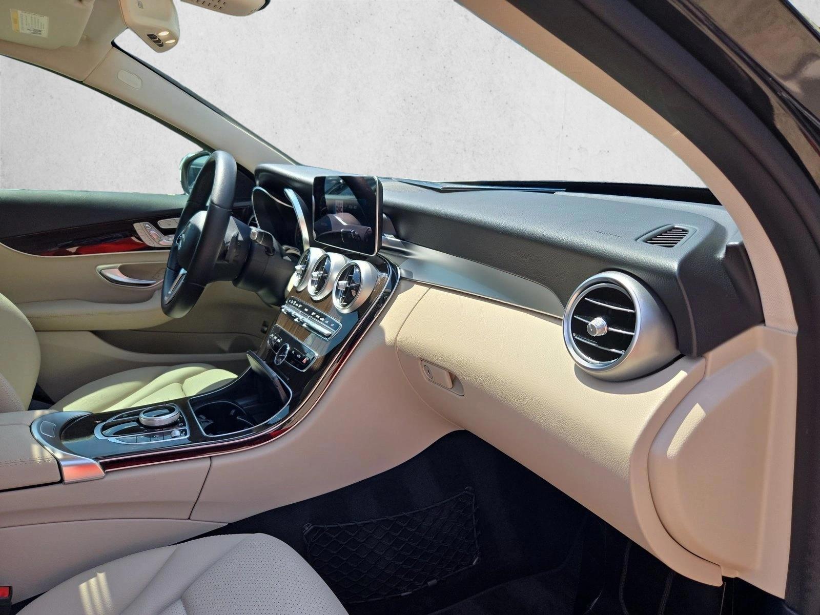 2020 Mercedes-Benz C-Class Sedan C300 - Photo 19