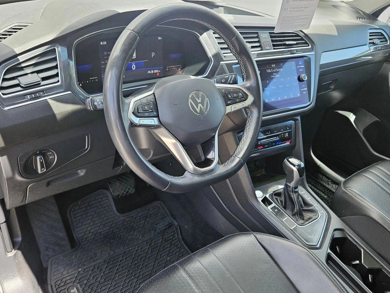 Thumbnail: 2022 Volkswagen Tiguan - 3
