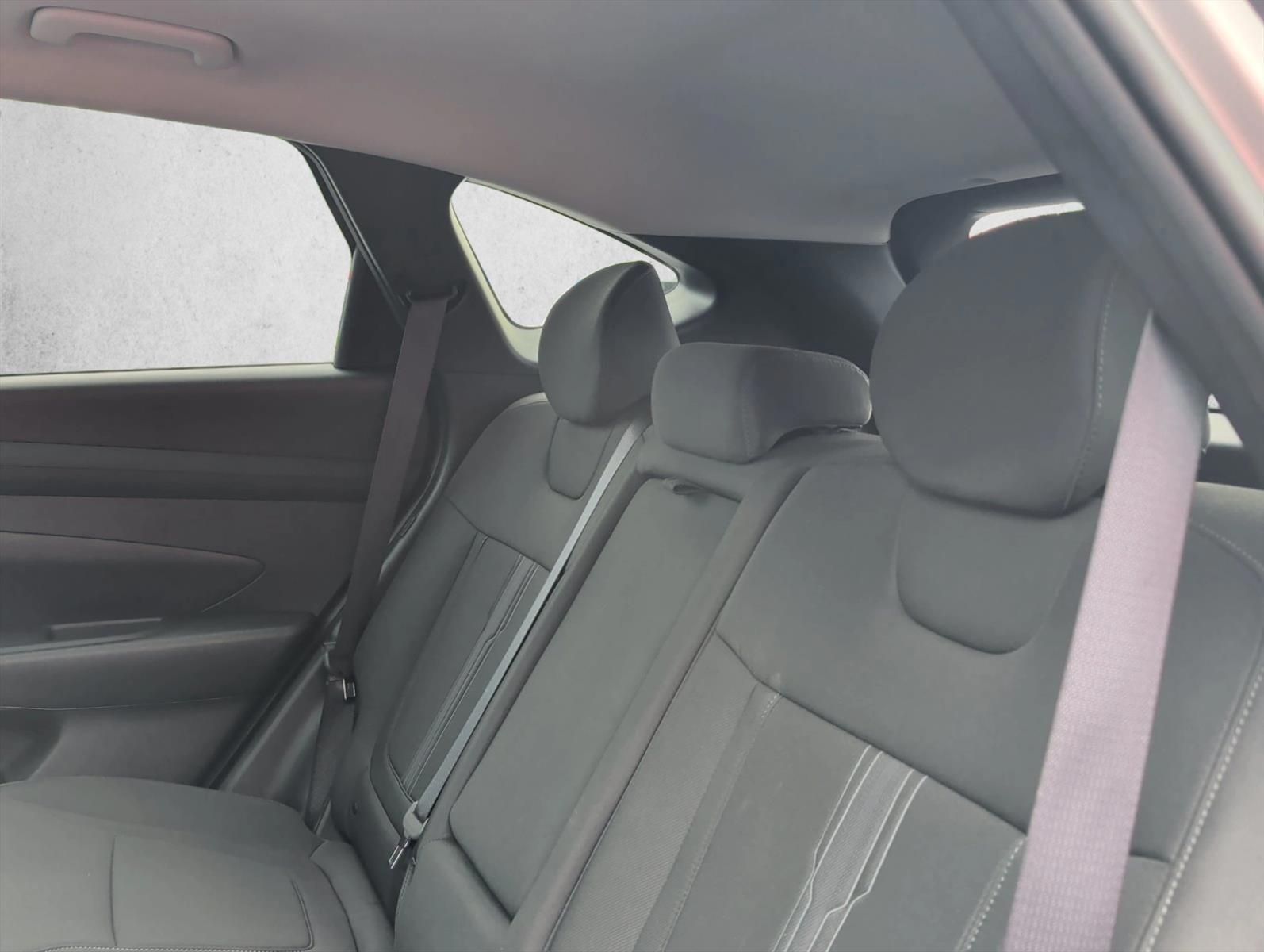 2025 Hyundai Tucson SEL - Photo 22