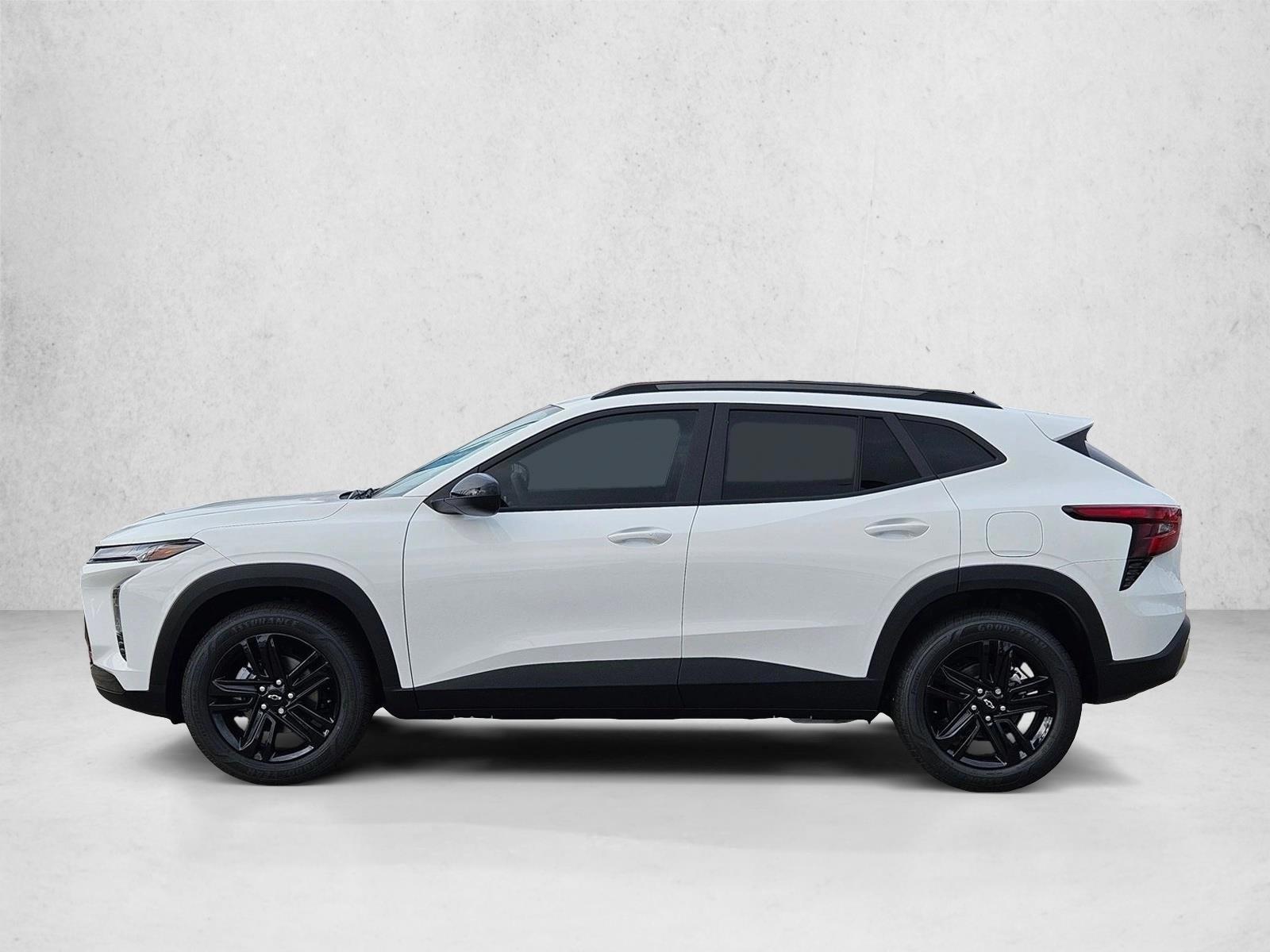 Thumbnail: 2026 Chevrolet Trax - 2