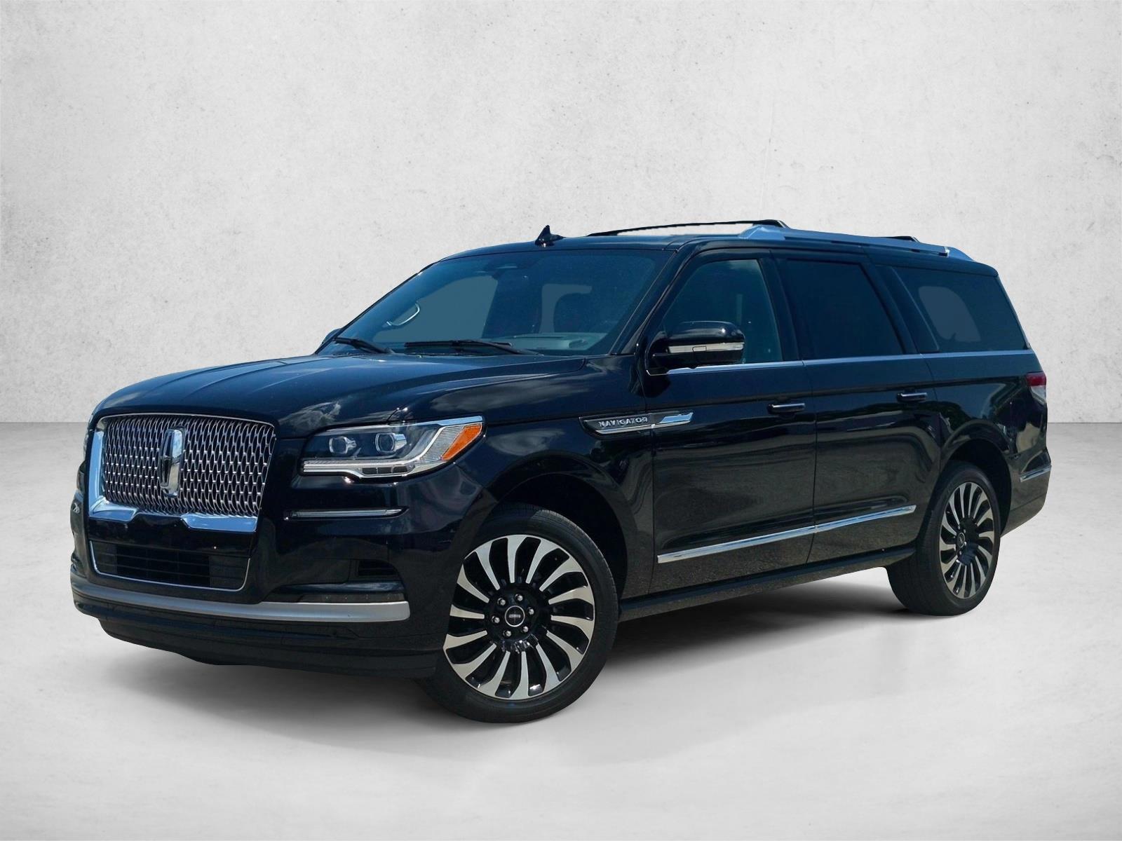 Thumbnail: 2022 Lincoln Navigator - 1