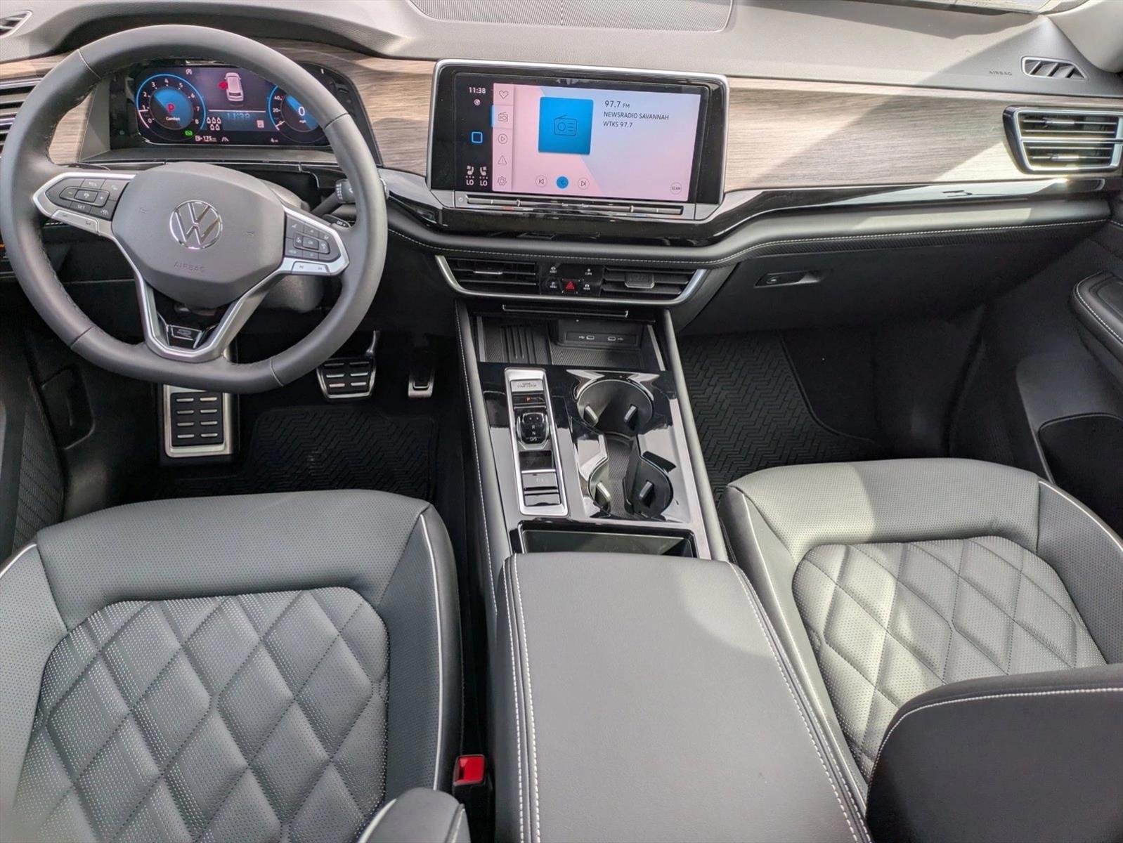 Thumbnail: 2026 Volkswagen Atlas - 3