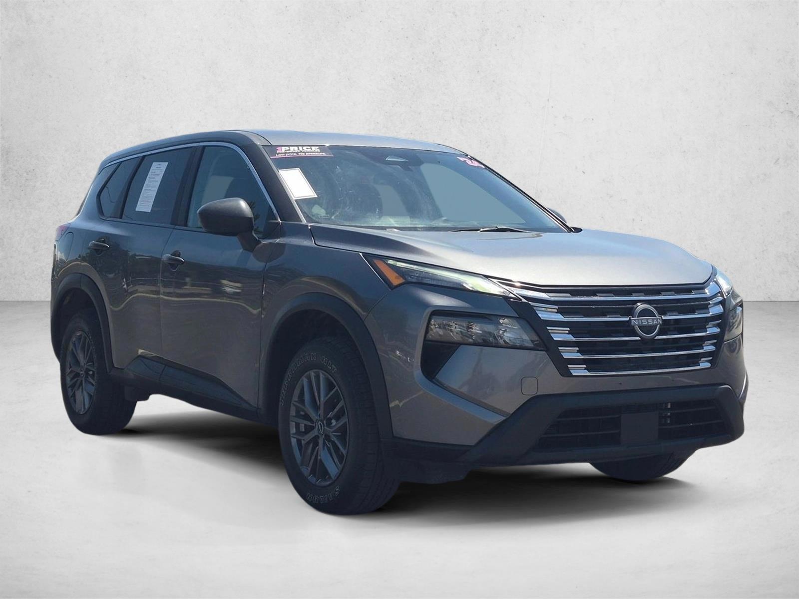 2024 Nissan Rogue S - Photo 3
