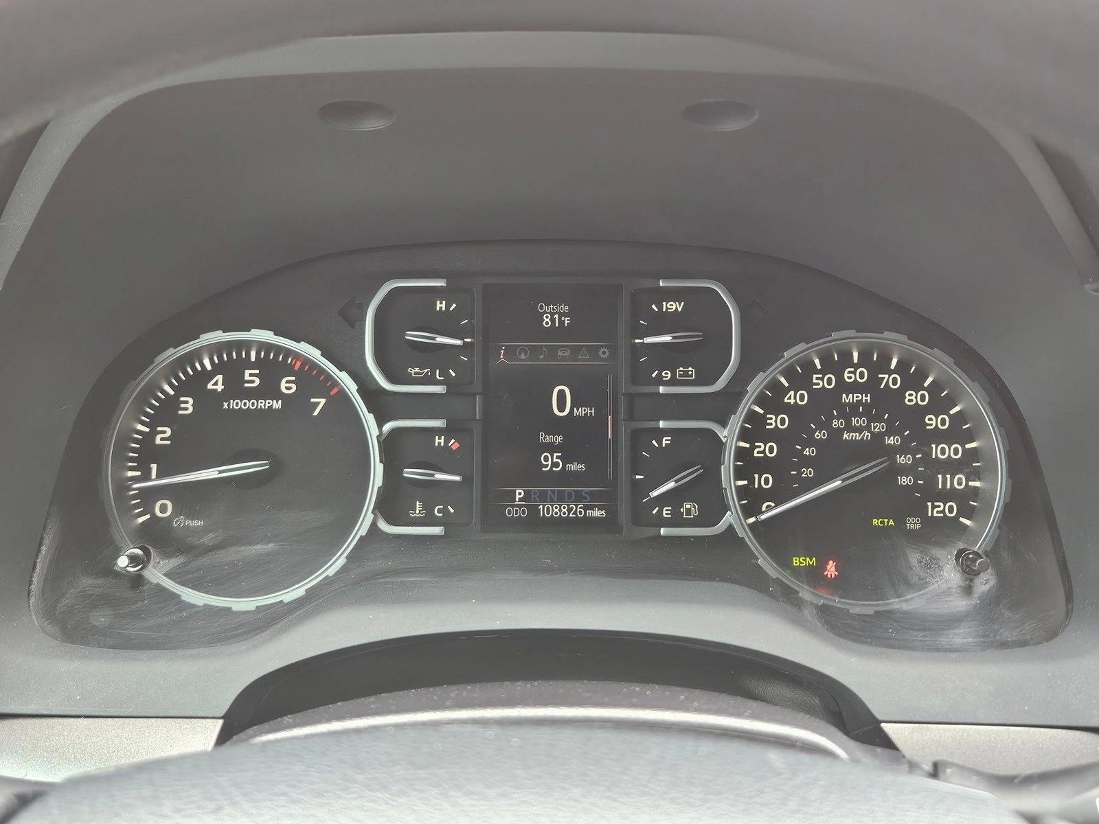 2018 Toyota Tundra SR5 - Photo 11