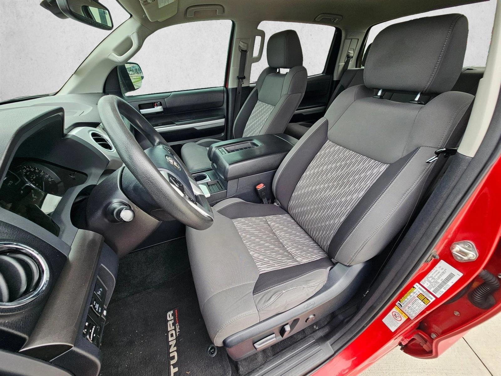 2018 Toyota Tundra SR5 - Photo 16