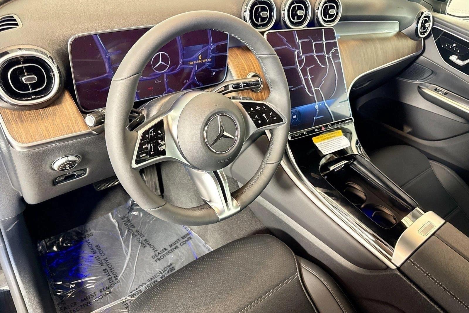 Thumbnail: 2026 Mercedes-Benz GLC - 3