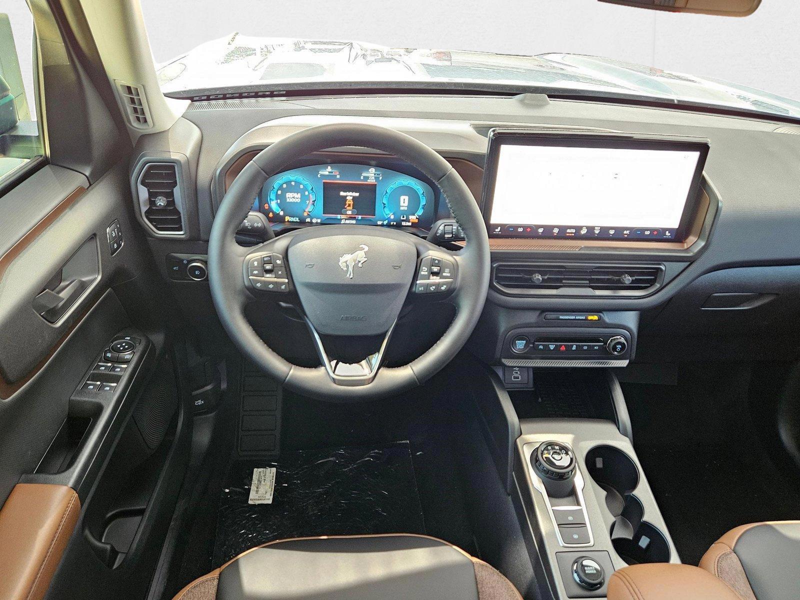 Thumbnail: 2025 Ford Bronco Sport - 4