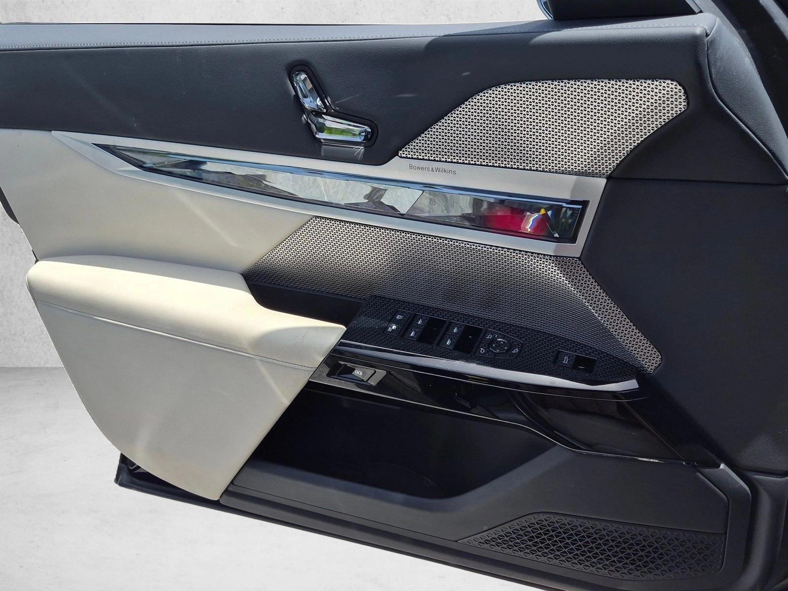 2023 BMW 7 Series 740i - Photo 8