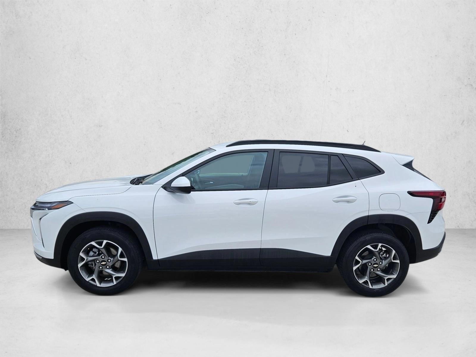 Thumbnail: 2025 Chevrolet Trax - 2