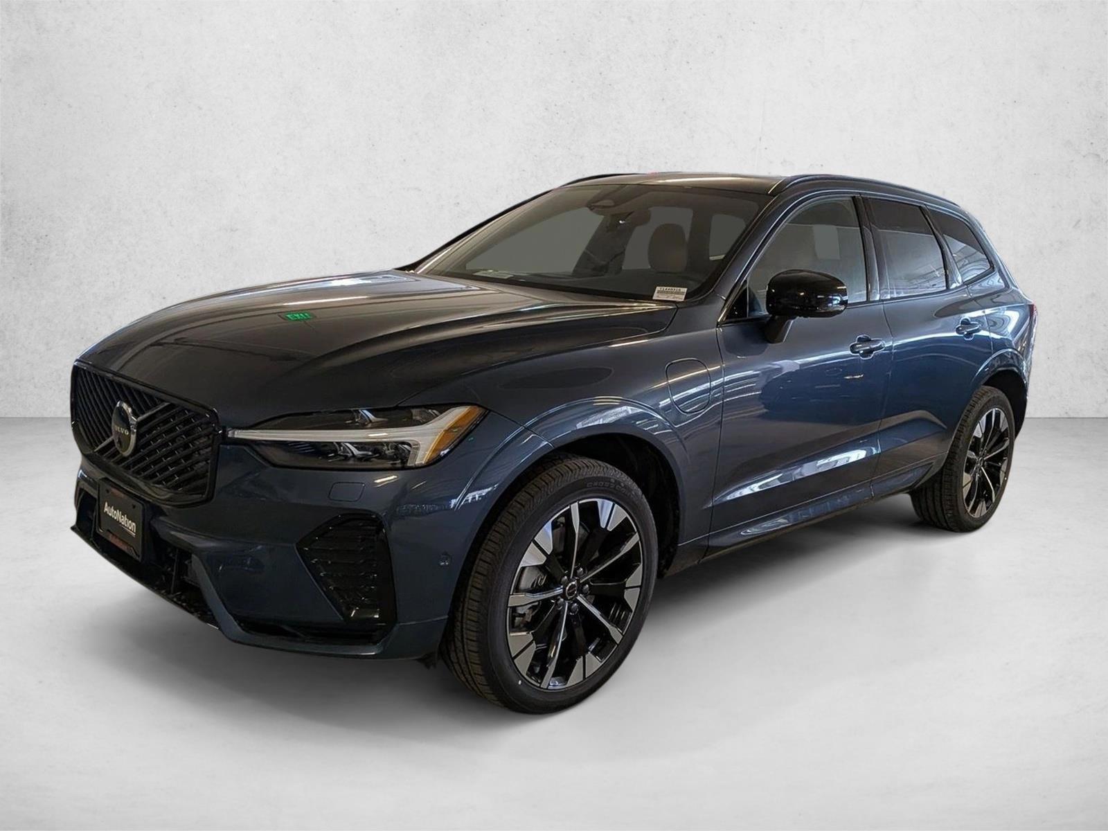 Thumbnail: 2026 Volvo XC60 - 1