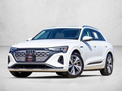 2024 Audi Q8 e-tron Premium Plus -
                  Westmont, IL