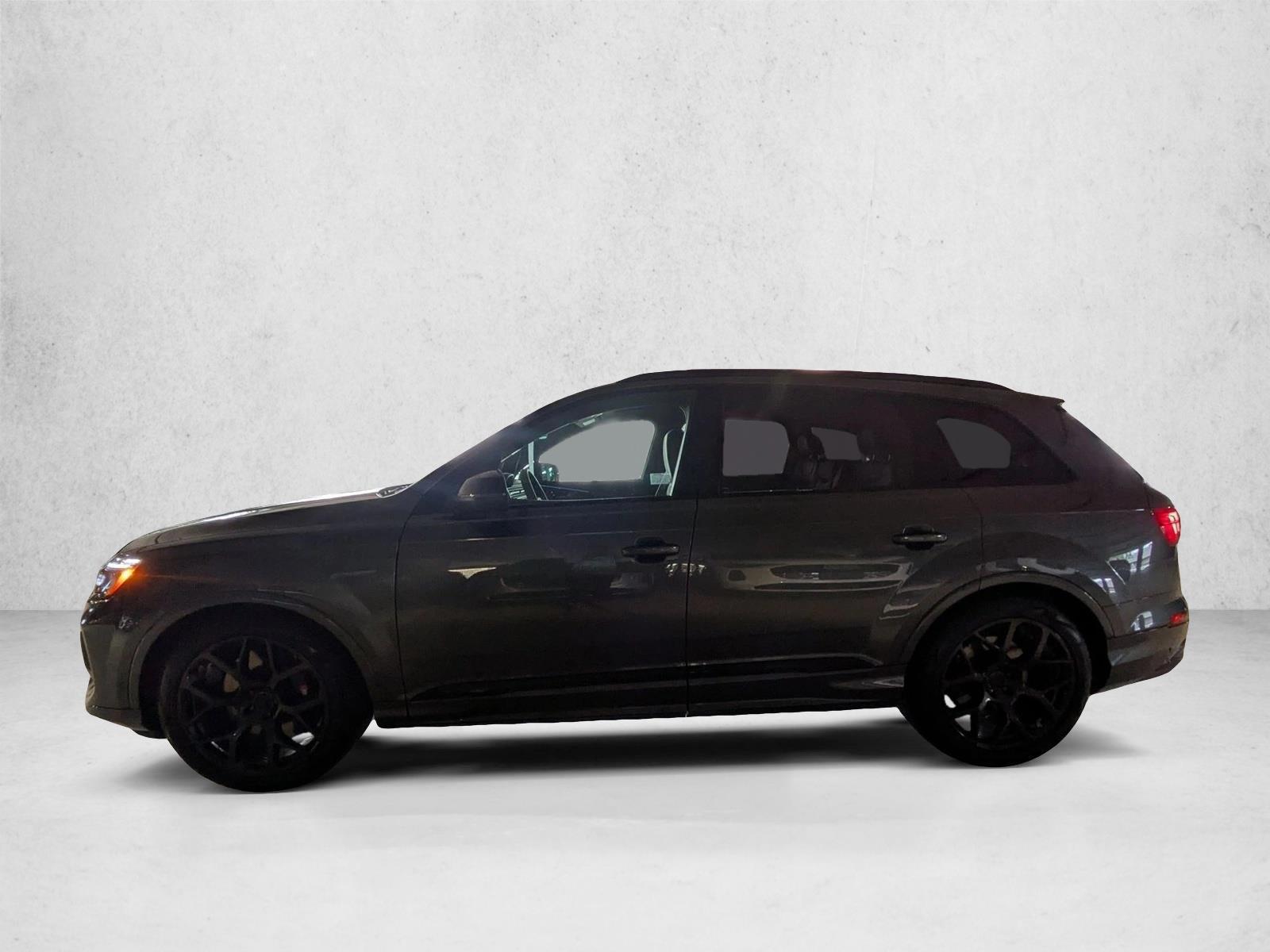 Thumbnail: 2026 Audi SQ7 - 2