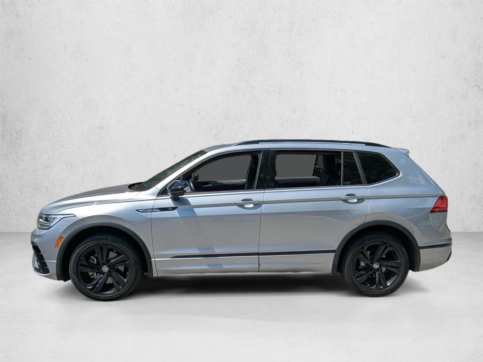 Thumbnail: 2023 Volkswagen Tiguan - 2