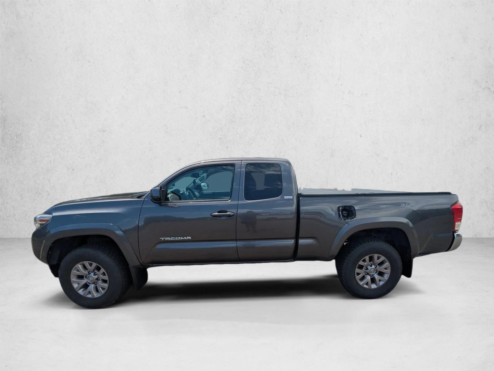 Thumbnail: 2017 Toyota Tacoma - 2