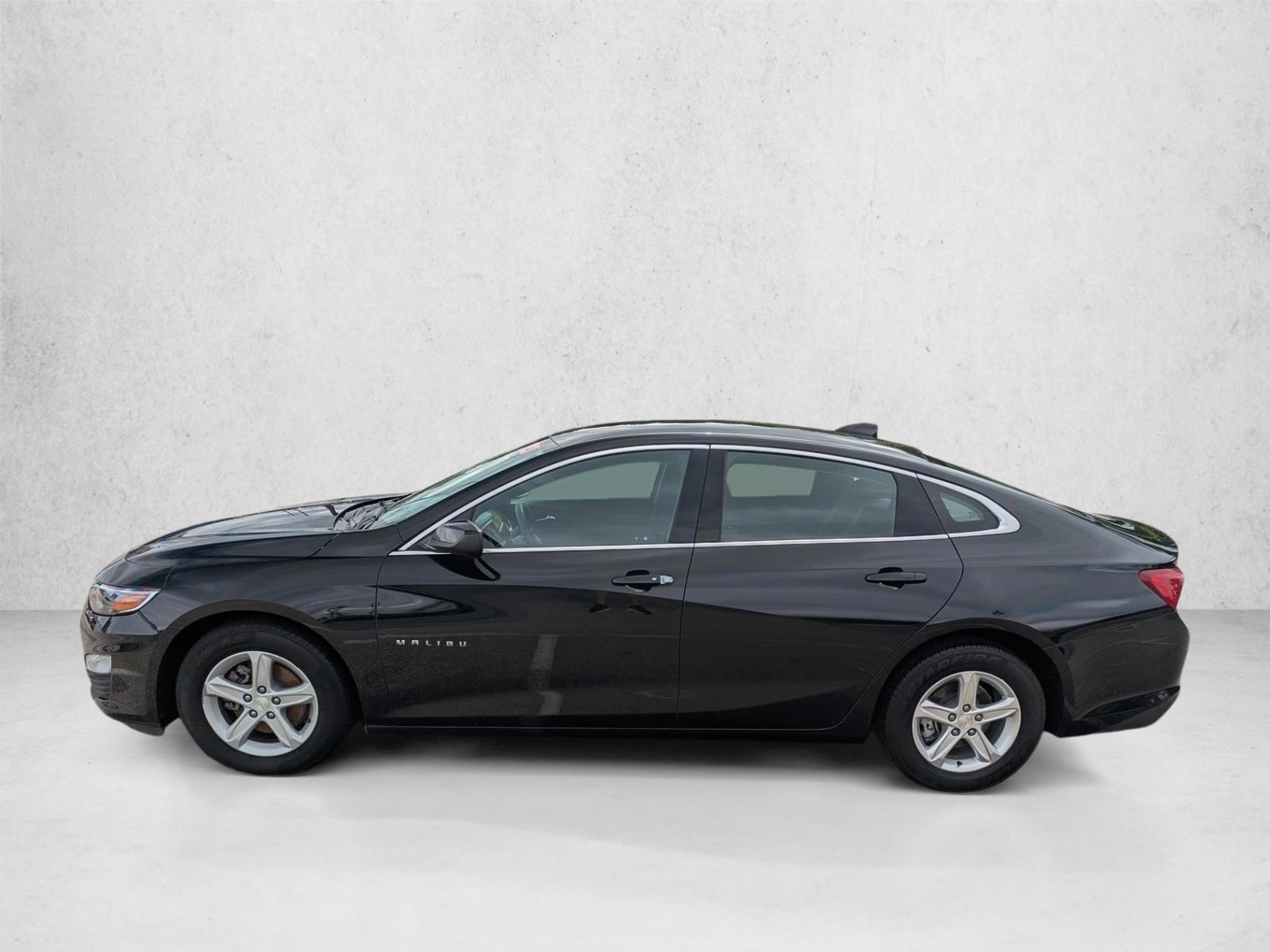 Thumbnail: 2023 Chevrolet Malibu - 2