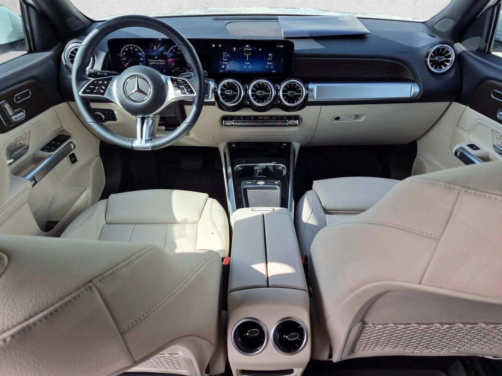 Thumbnail: 2026 Mercedes-Benz GLB - 3