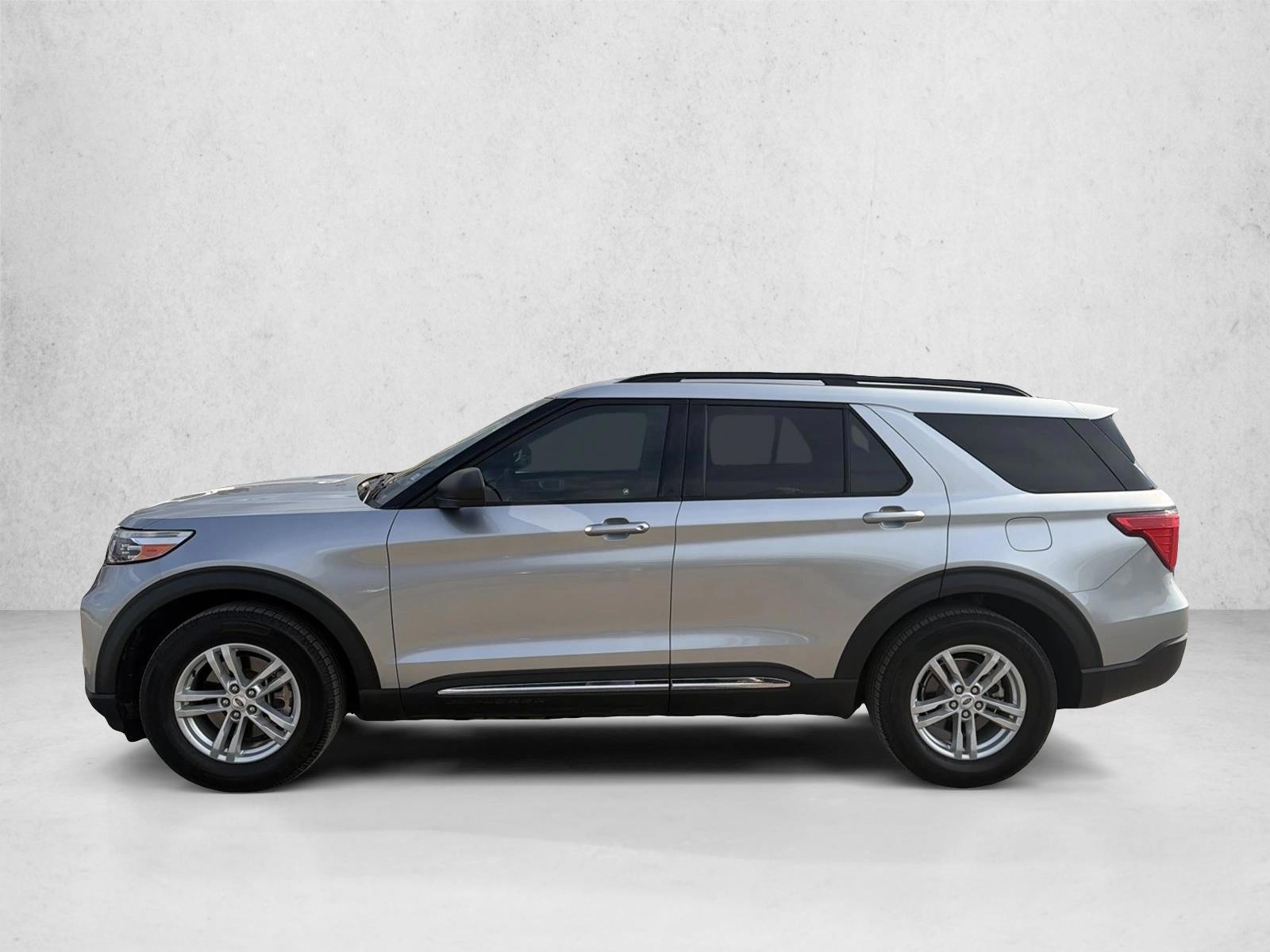 Thumbnail: 2022 Ford Explorer - 2