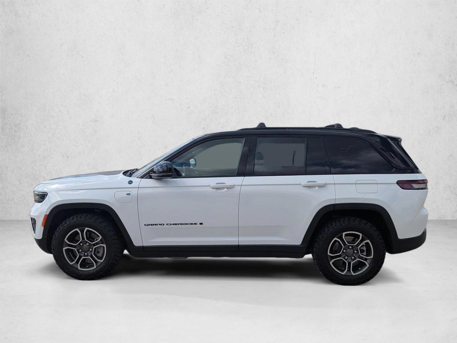 Thumbnail: 2023 Jeep Grand Cherokee - 2