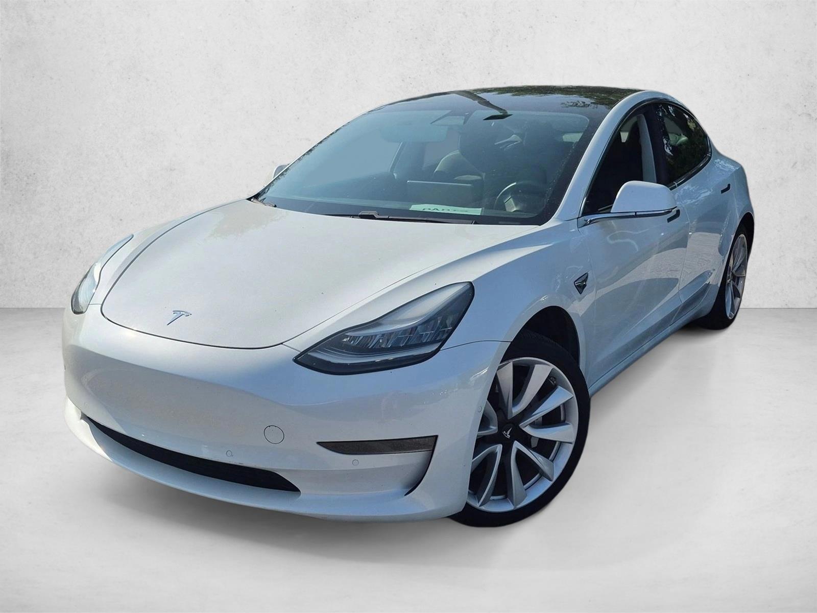 Thumbnail: 2019 Tesla Model 3 - 1