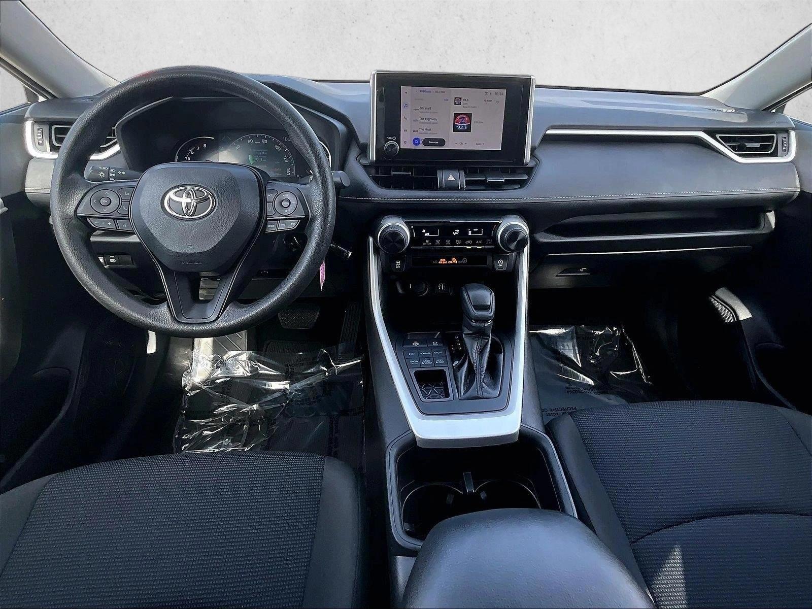 Thumbnail: 2023 Toyota RAV4 - 4