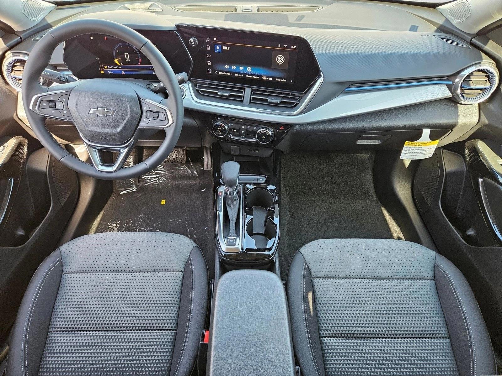 Thumbnail: 2026 Chevrolet Trax - 4