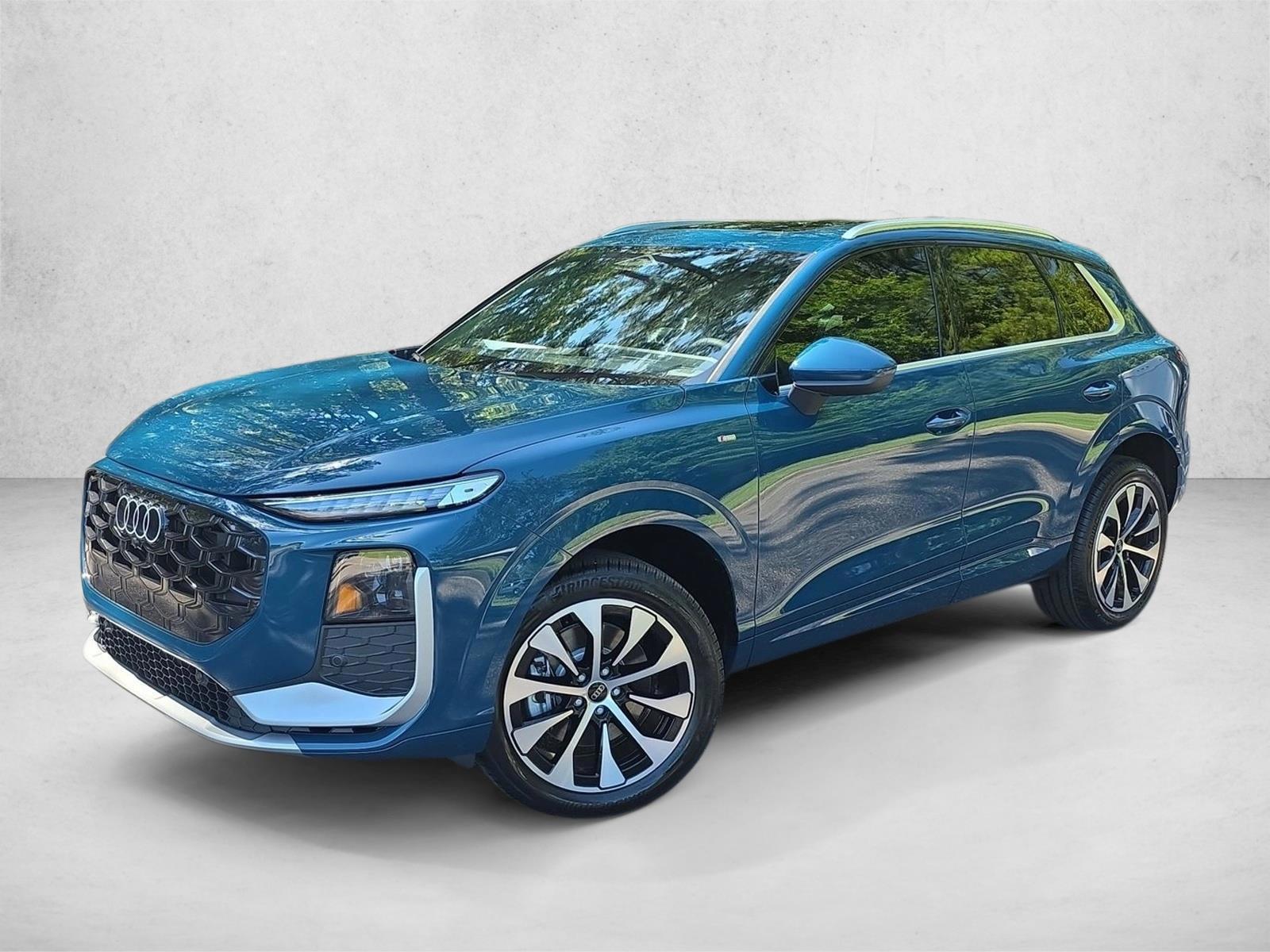 Thumbnail: 2026 Audi Q3 - 1