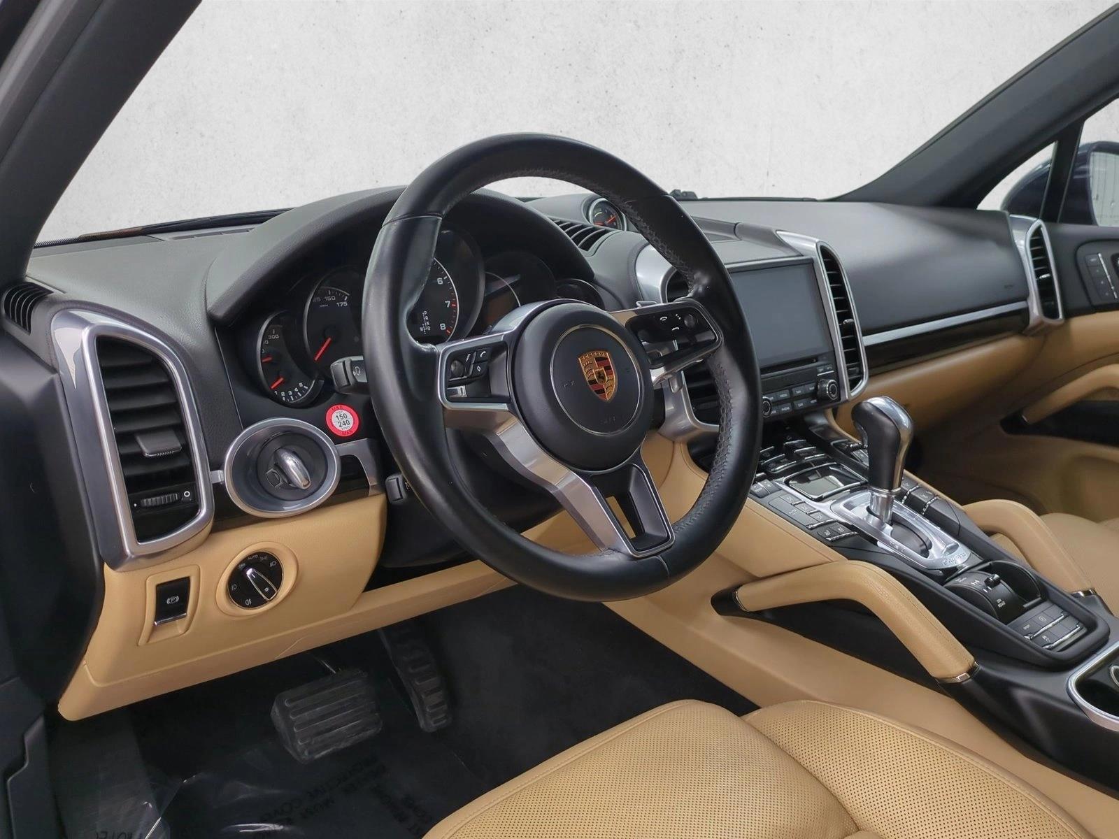 Thumbnail: 2018 Porsche Cayenne - 3