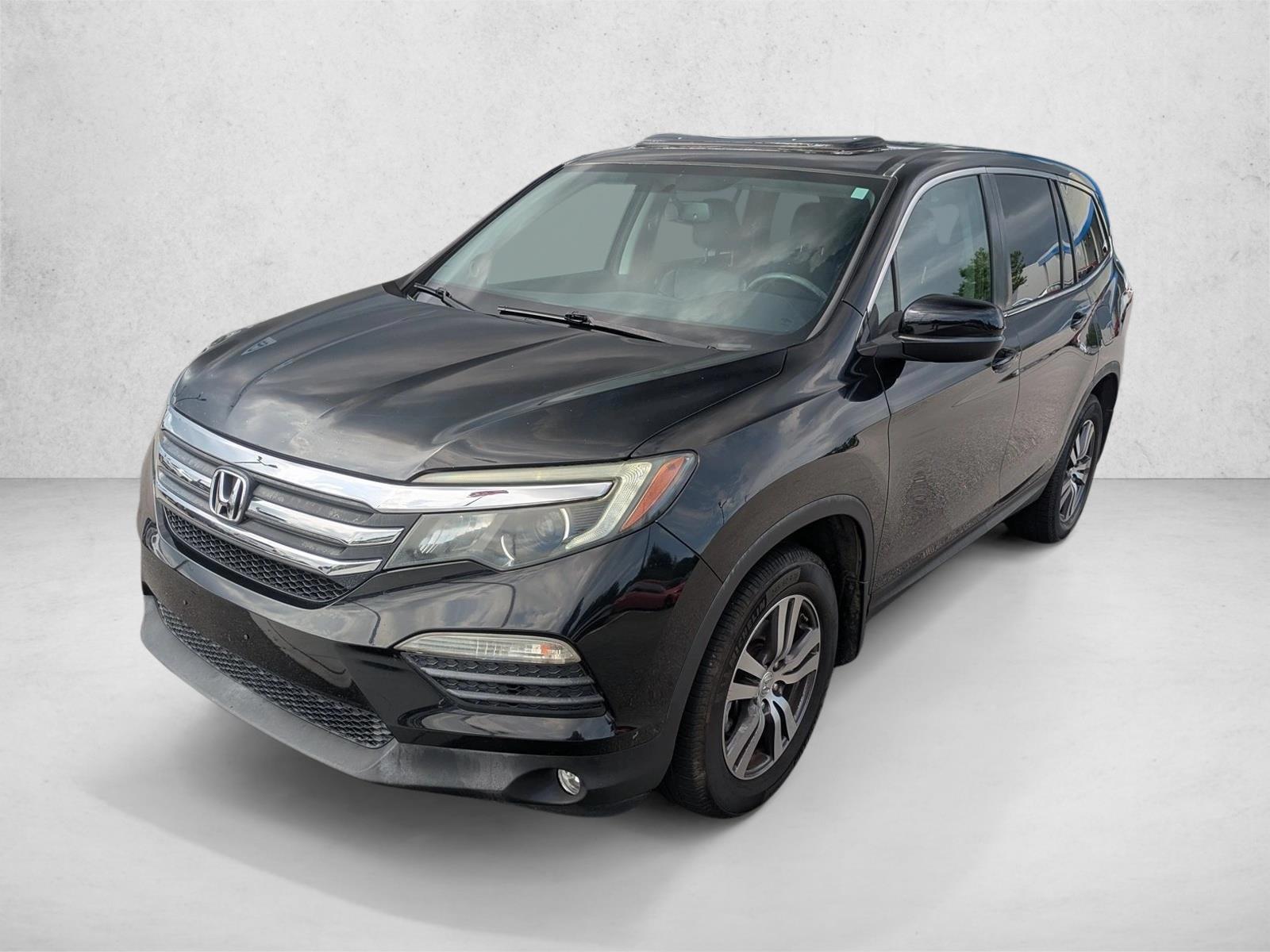 Thumbnail: 2017 Honda Pilot - 1