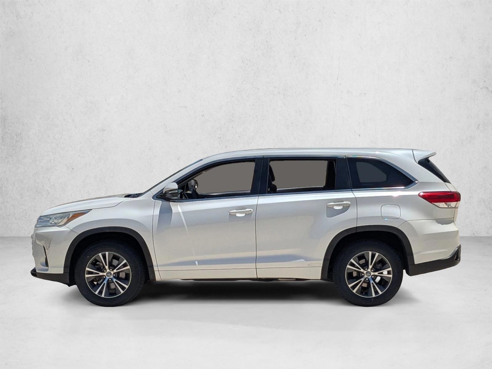 Thumbnail: 2018 Toyota Highlander - 2