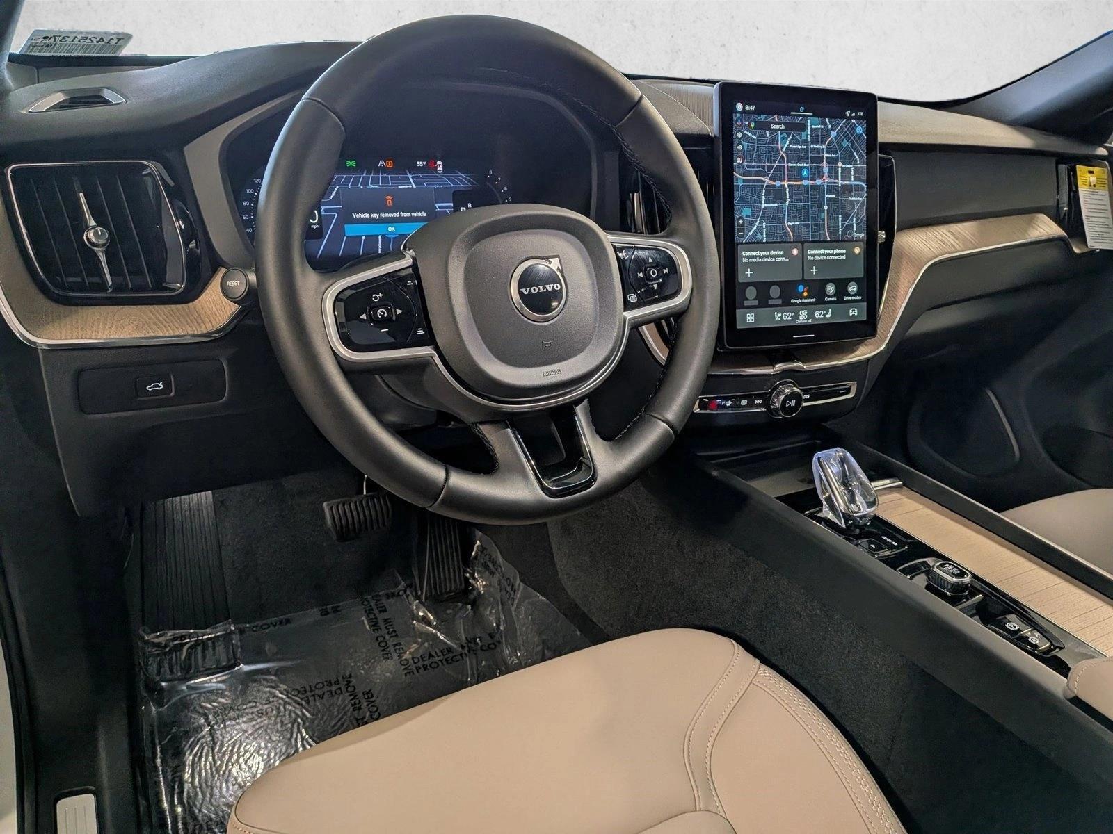 Thumbnail: 2026 Volvo XC60 - 3