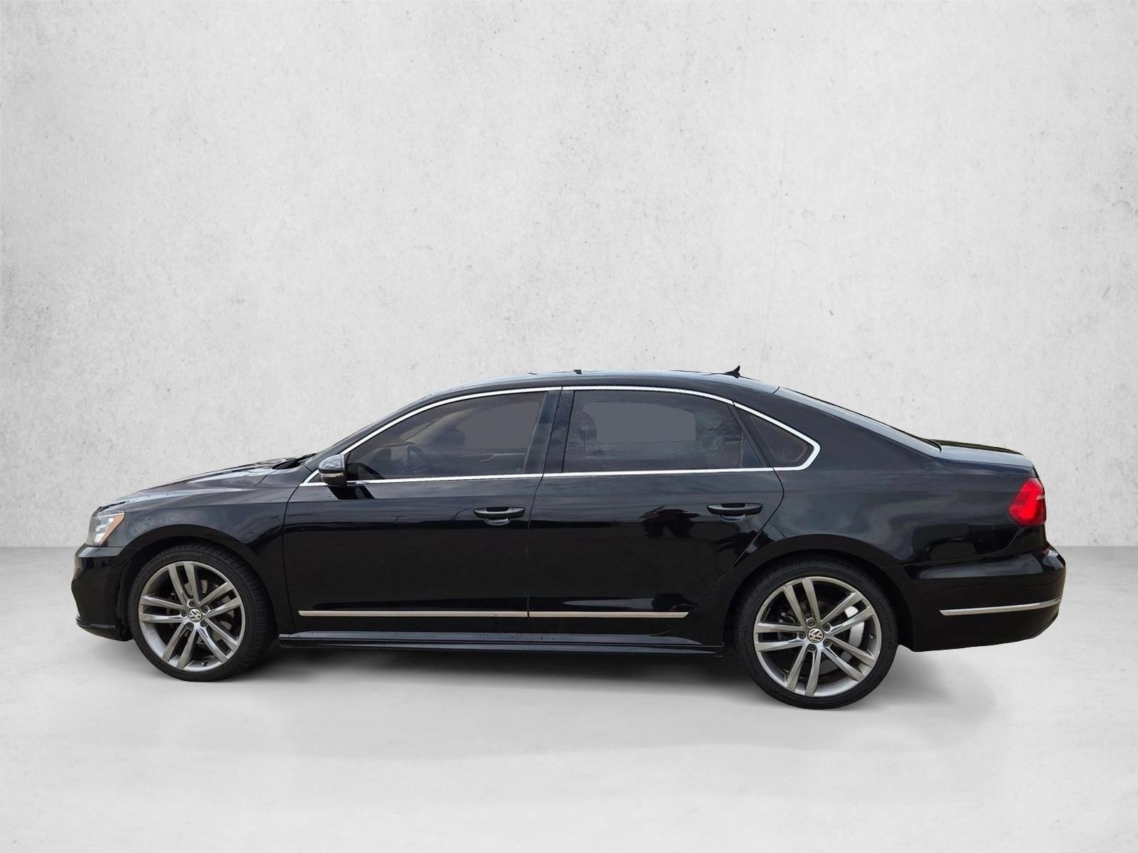 Thumbnail: 2016 Volkswagen Passat - 2