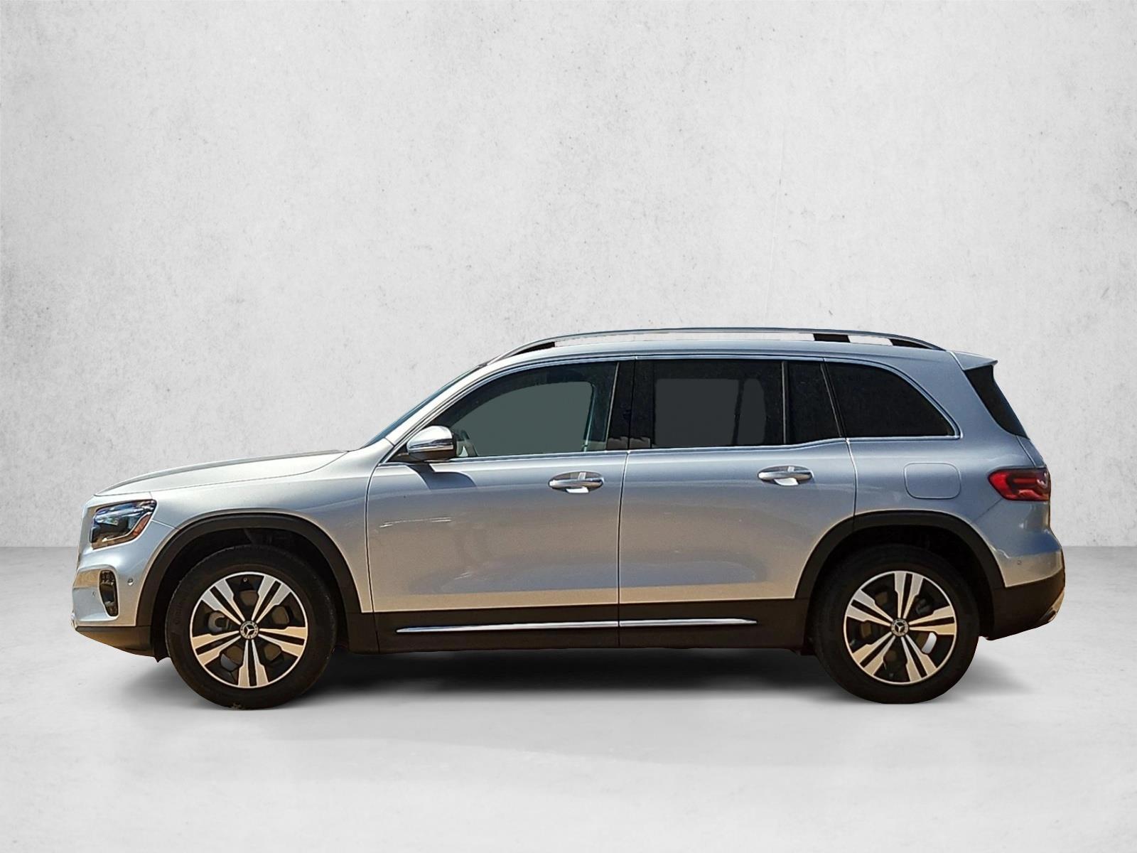 Thumbnail: 2026 Mercedes-Benz GLB - 2