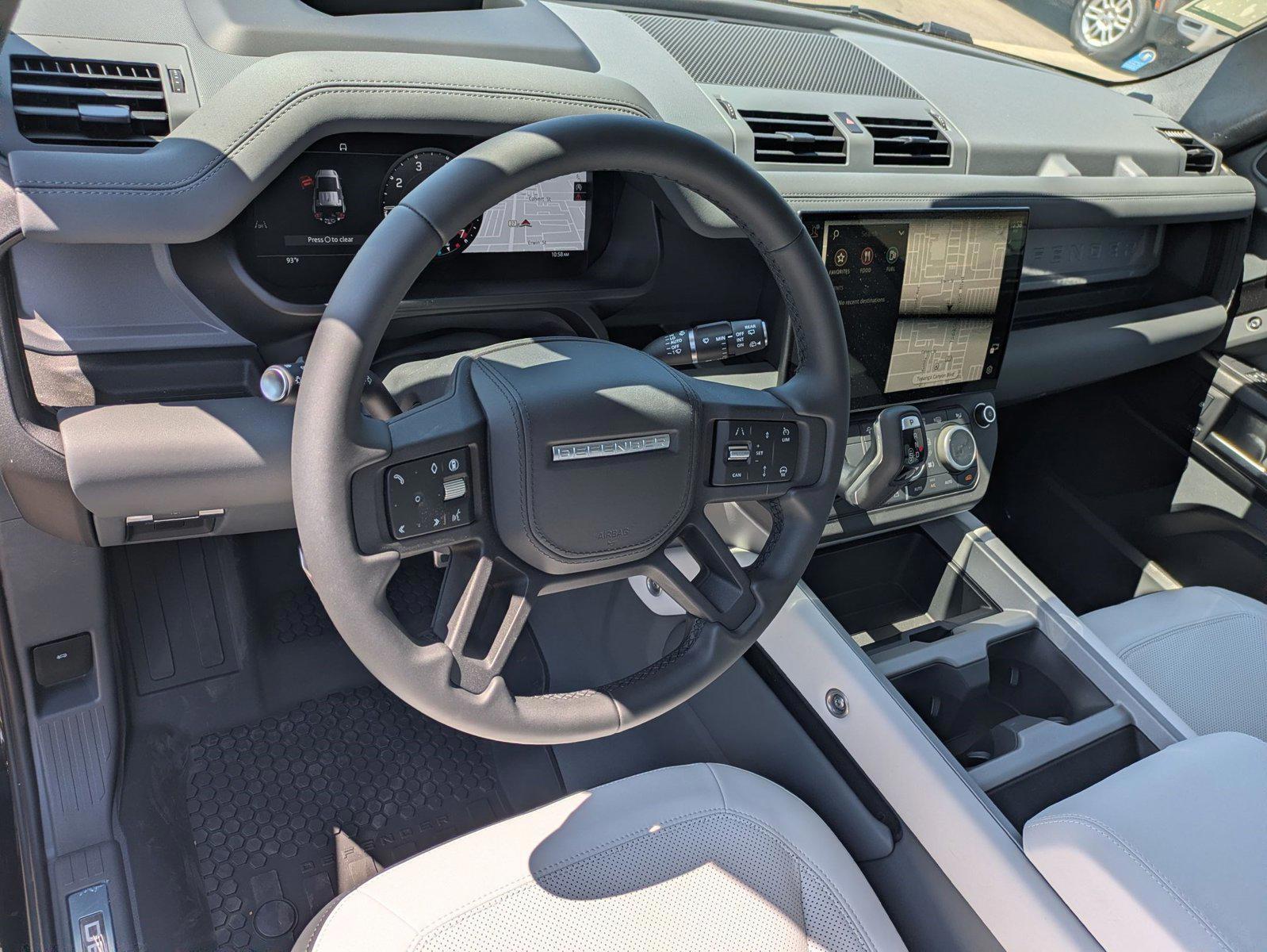 2026 Land Rover Defender X - Photo 9