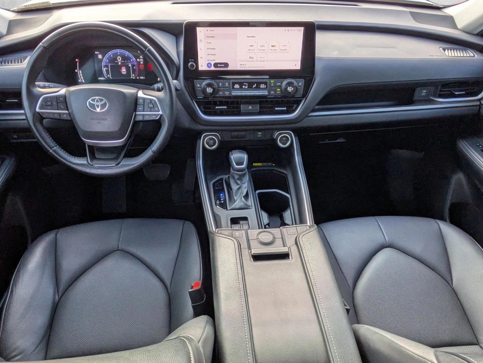 Thumbnail: 2024 Toyota Grand Highlander - 4