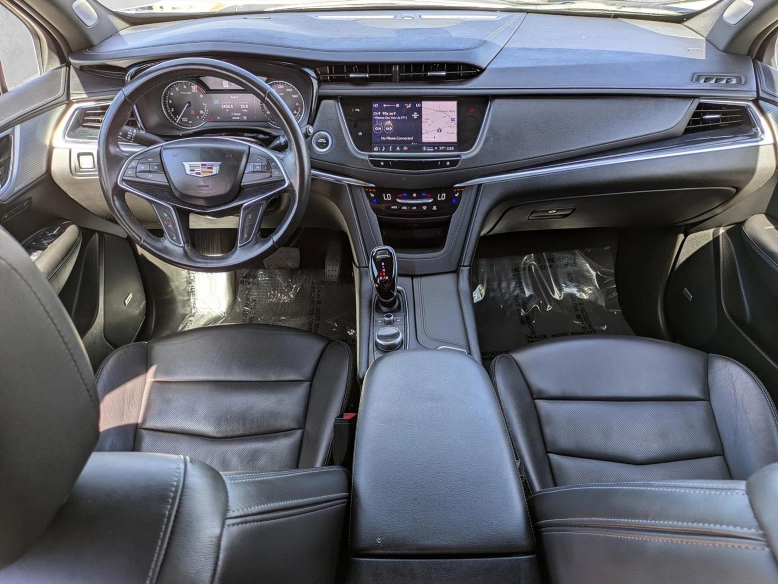 Thumbnail: 2024 Cadillac XT5 - 4