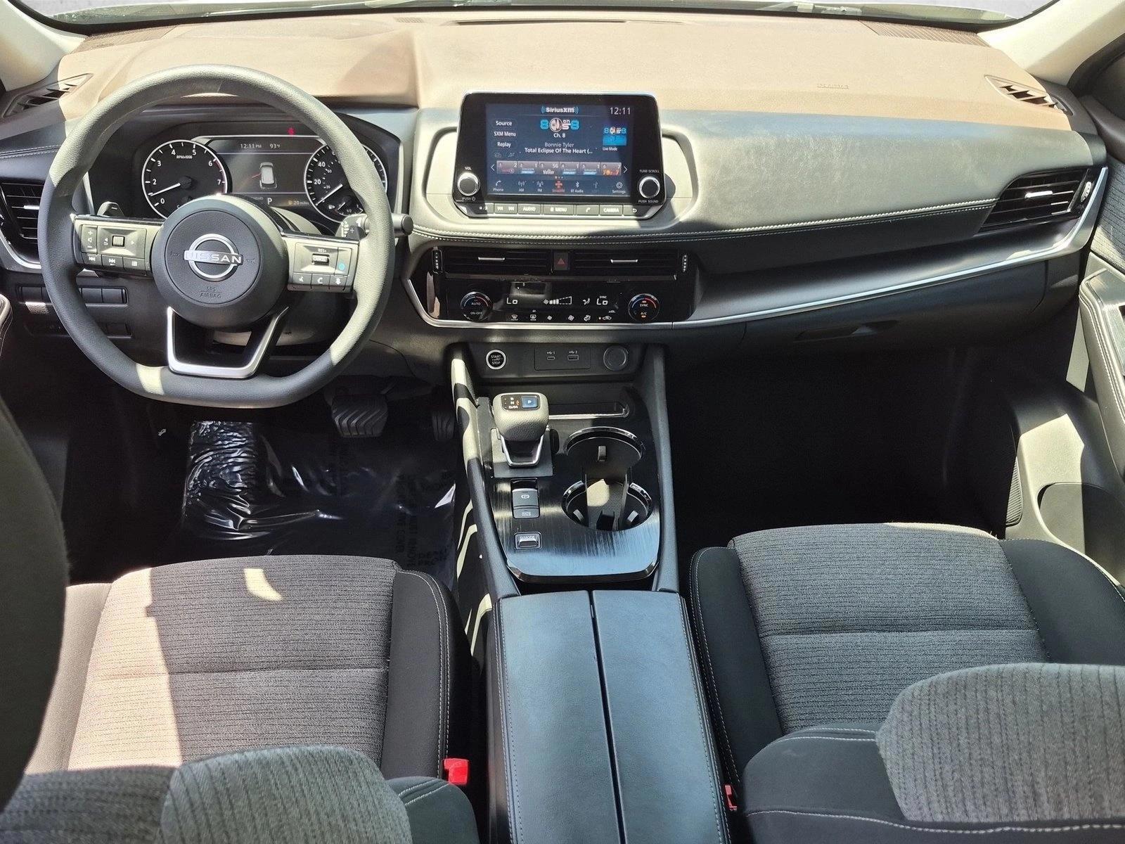 Thumbnail: 2022 Nissan Rogue - 3