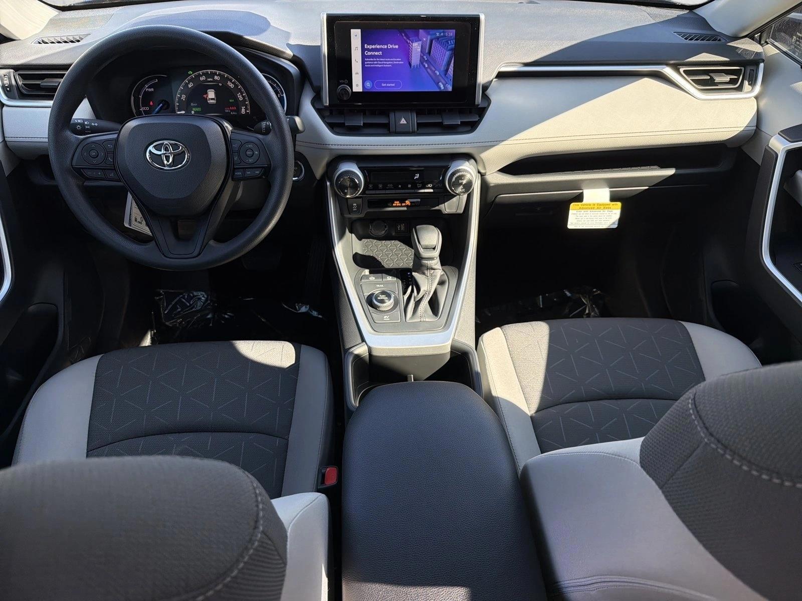 Thumbnail: 2025 Toyota RAV4 - 4