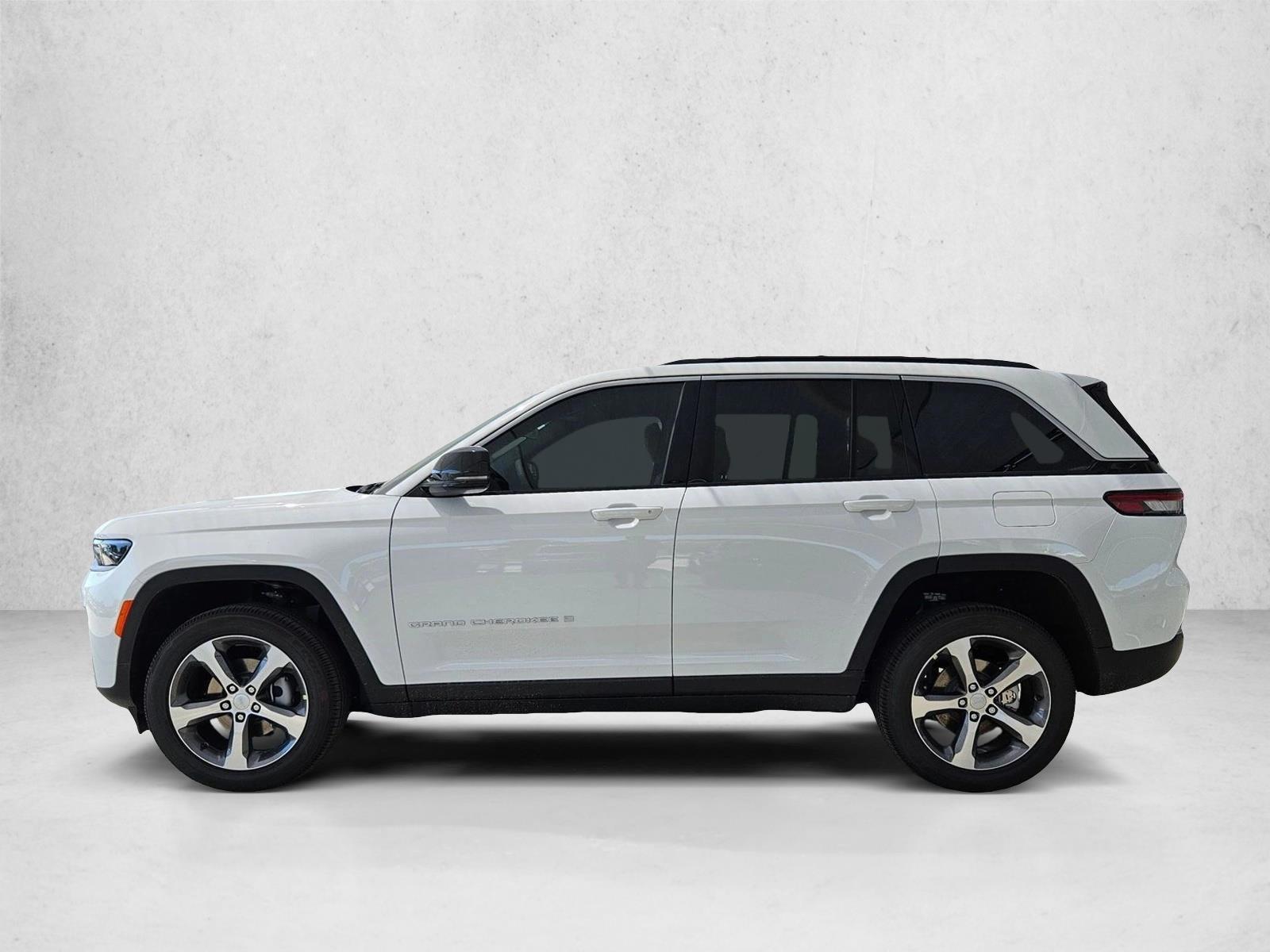 Thumbnail: 2026 Jeep Grand Cherokee - 2